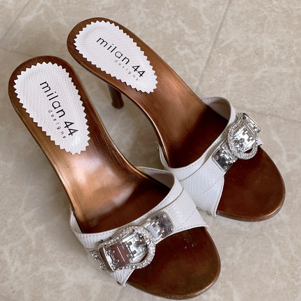 Milan 44 White & Silver Buckle Wooden